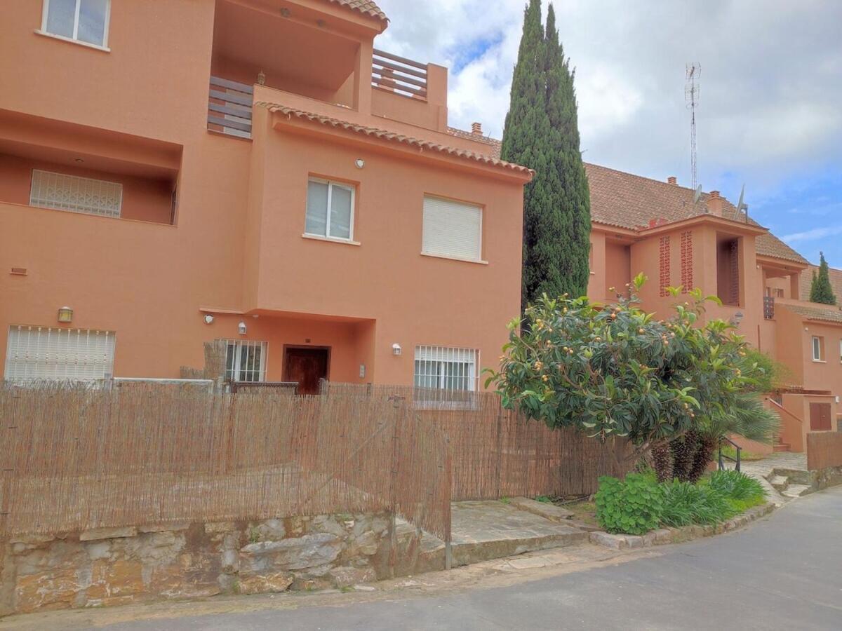 Apartamento Con Piscina كاساريس المظهر الخارجي الصورة